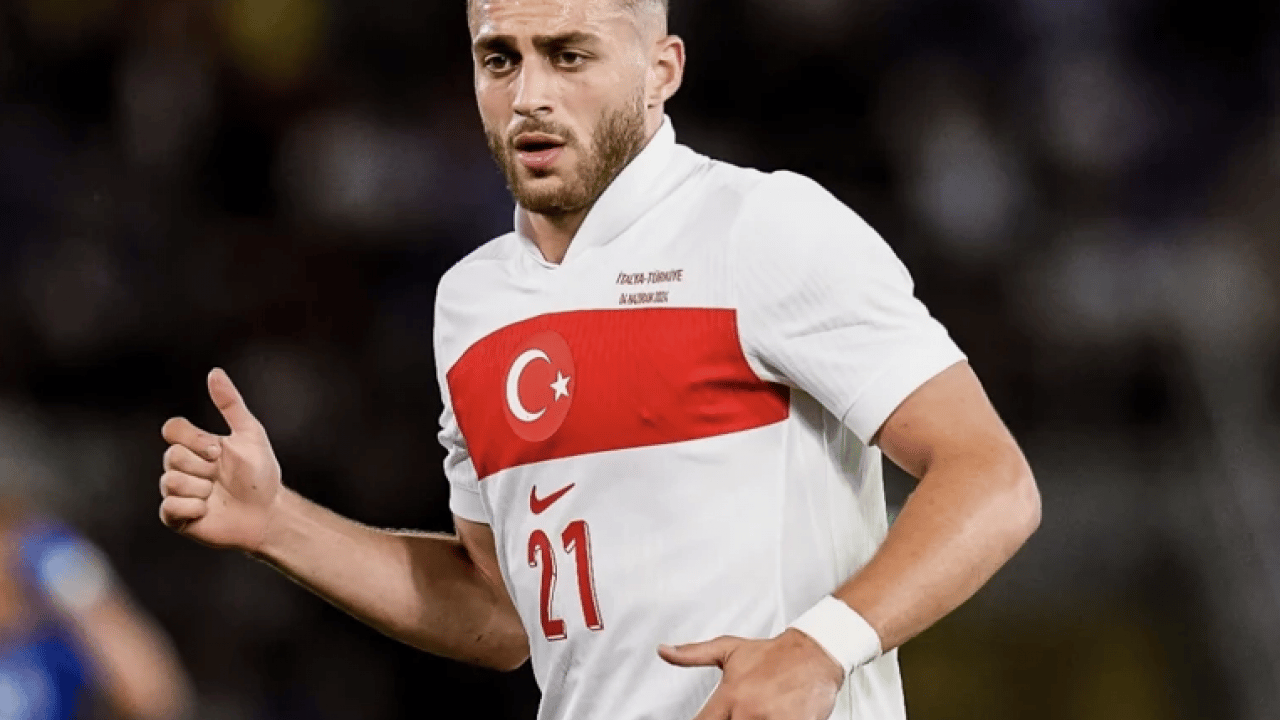 Foto - Barış Alper'in yaptığı olay oldu! Sosyal medya ikiye bölündü!