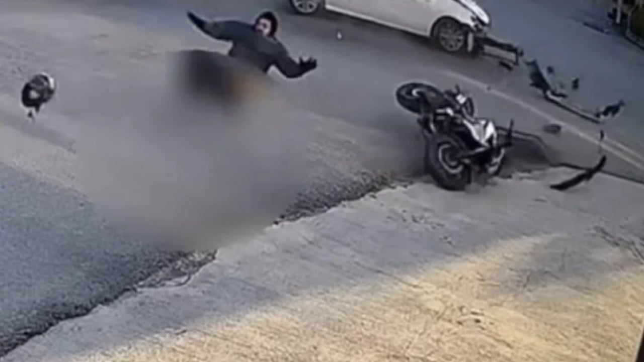 Foto - Bartın'da feci kaza: Motosiklet sürücüsü ağır yaralı