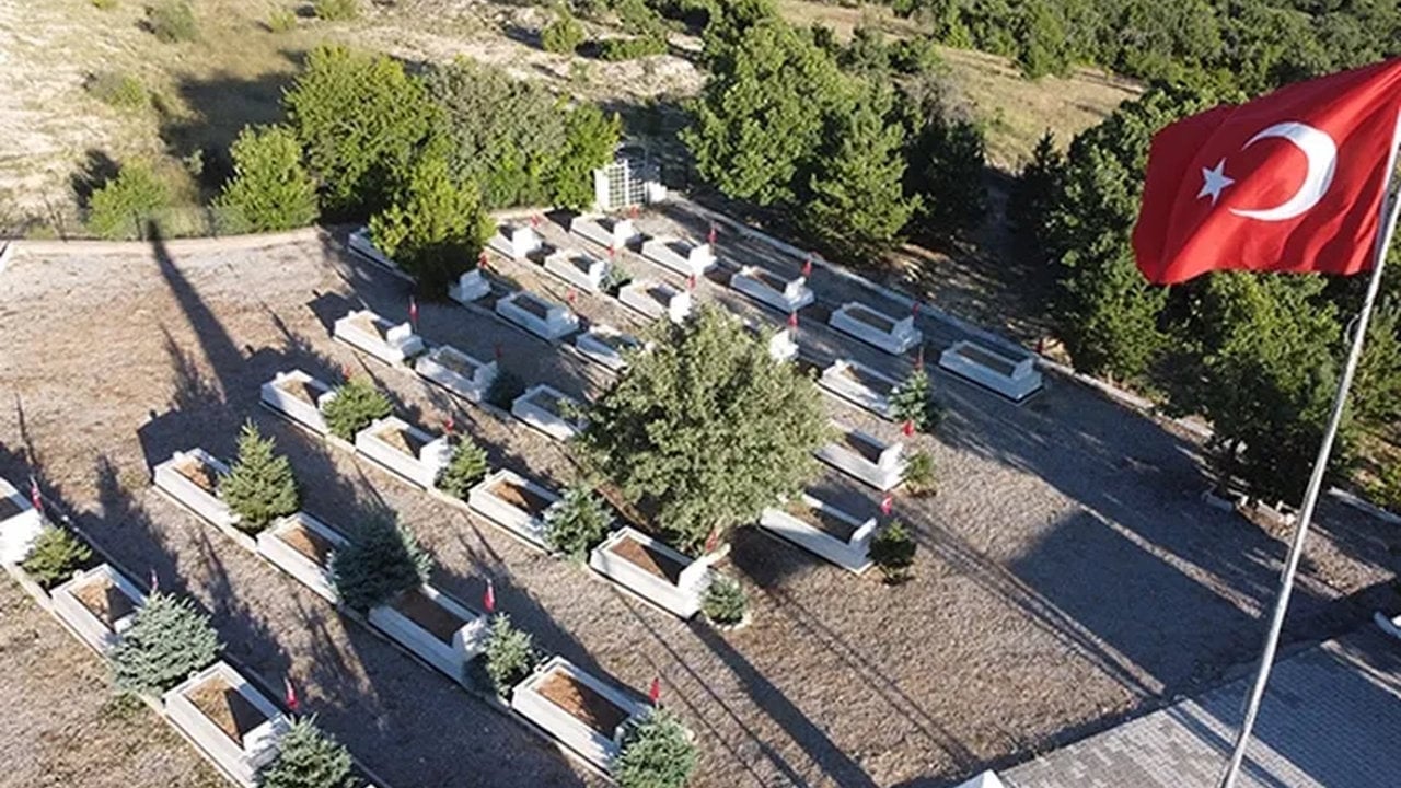 Foto - Başbağlar şehitlerini unutmadılar! Çankırı’dan Erzincan’a uzanan vefa ve dua