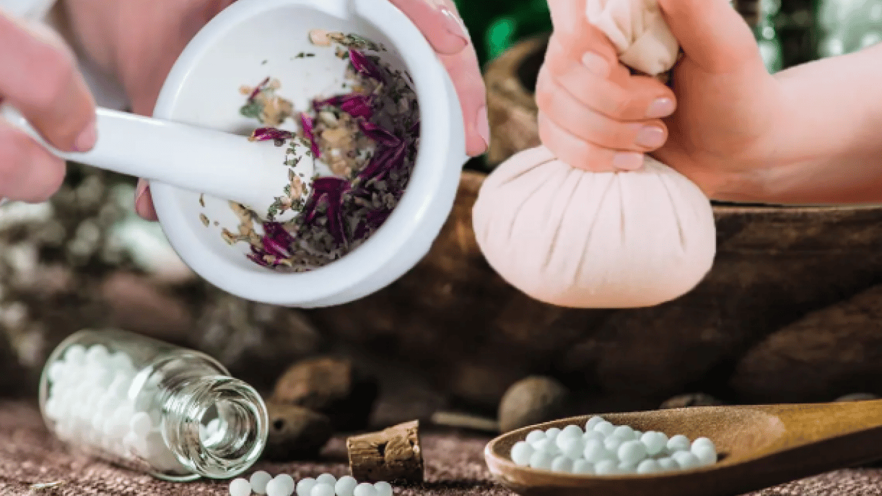 İbn-i Sina'dan ağrıyı bıçak gibi kesen tarif: Başınıza bir damla dökün yeter!