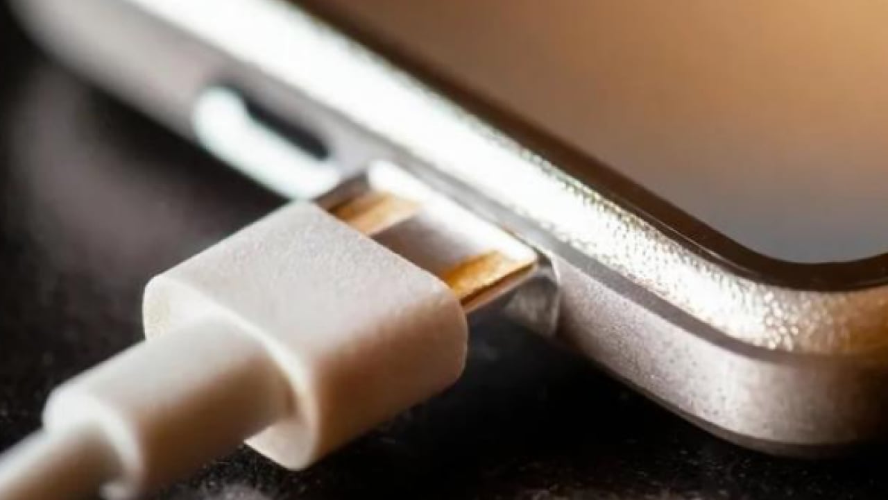 Foto - Başınıza dert alabilirsiniz! Gece telefonu şarjda bırakanlar dikkat