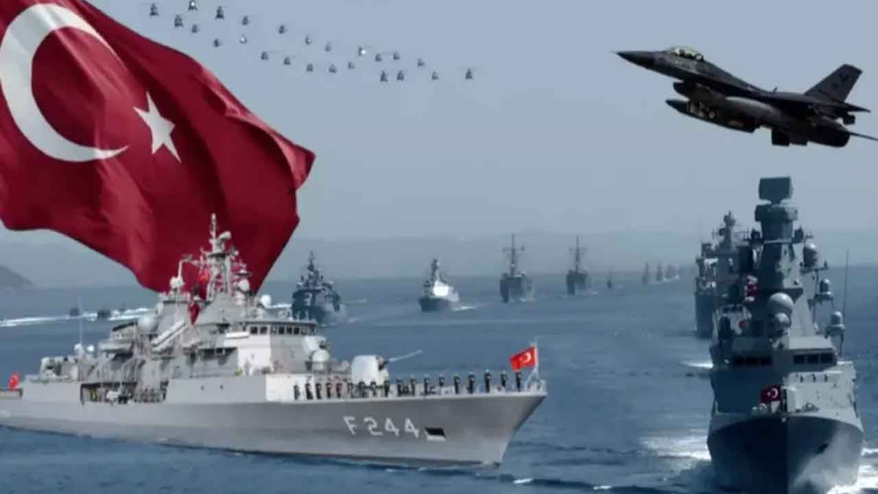 Foto - 'Başka çare kalmamıştı' diyerek dünyaya ilan ettiler: Türk savaş gemileri yüzünden Fransa'dan yardım talep ettik