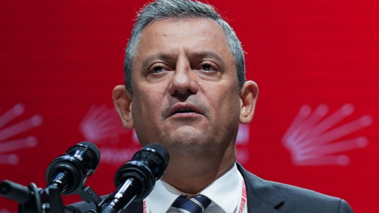 Foto - Başka çaresi kalmayan Özgür Özel, CHP’den ayrılıyor mu? İşte herkesi şaşırtan yeni yol haritası