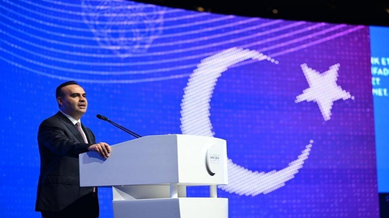 Foto - "Başkalarının veri tarlası olmayacağız!" Türkiye’yi küresel dijital merkez yapacak dev plan devreye girdi