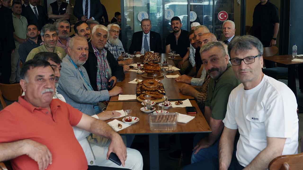 Foto - Başkan Erdoğan'ın sürprizi izdihama yol açtı: Vatandaşlar akın etti