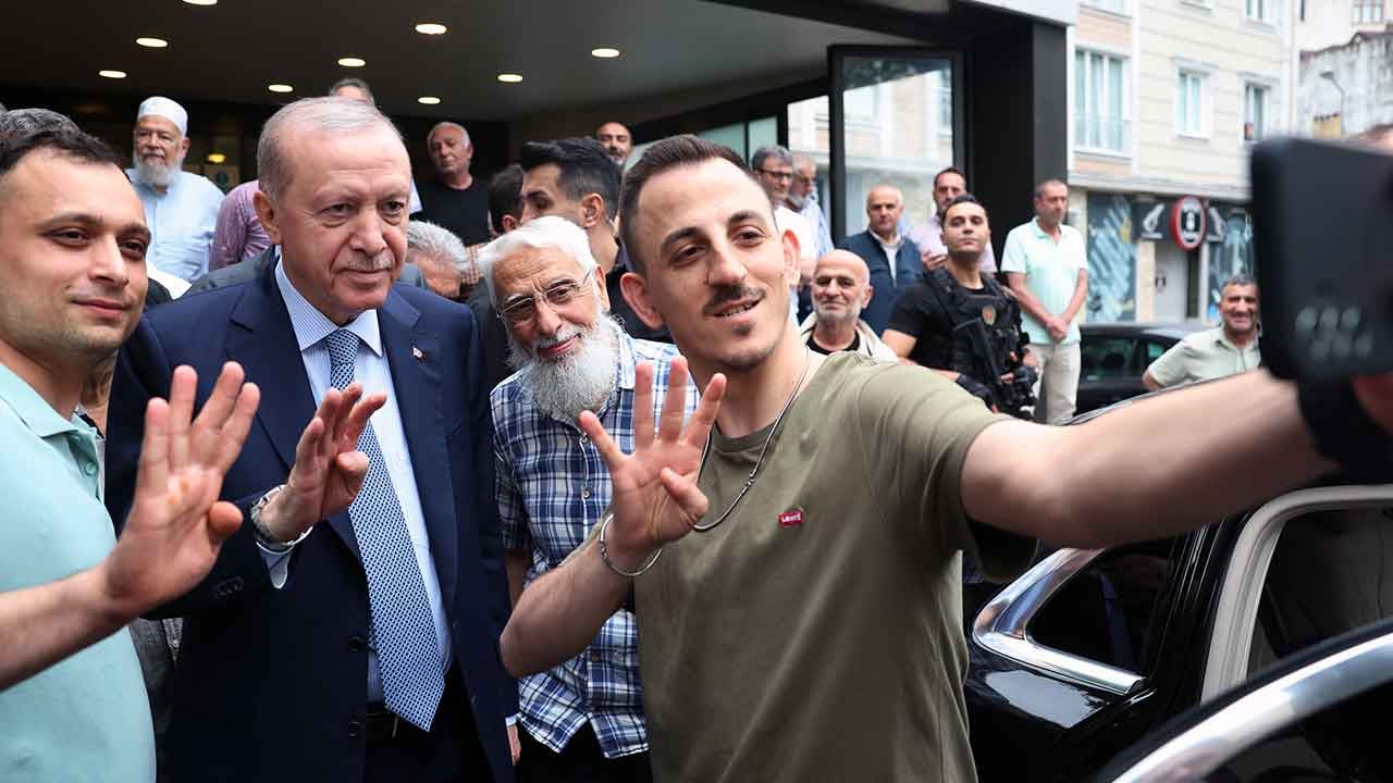 Foto - Başkan Erdoğan'ın sürprizi izdihama yol açtı: Vatandaşlar akın etti