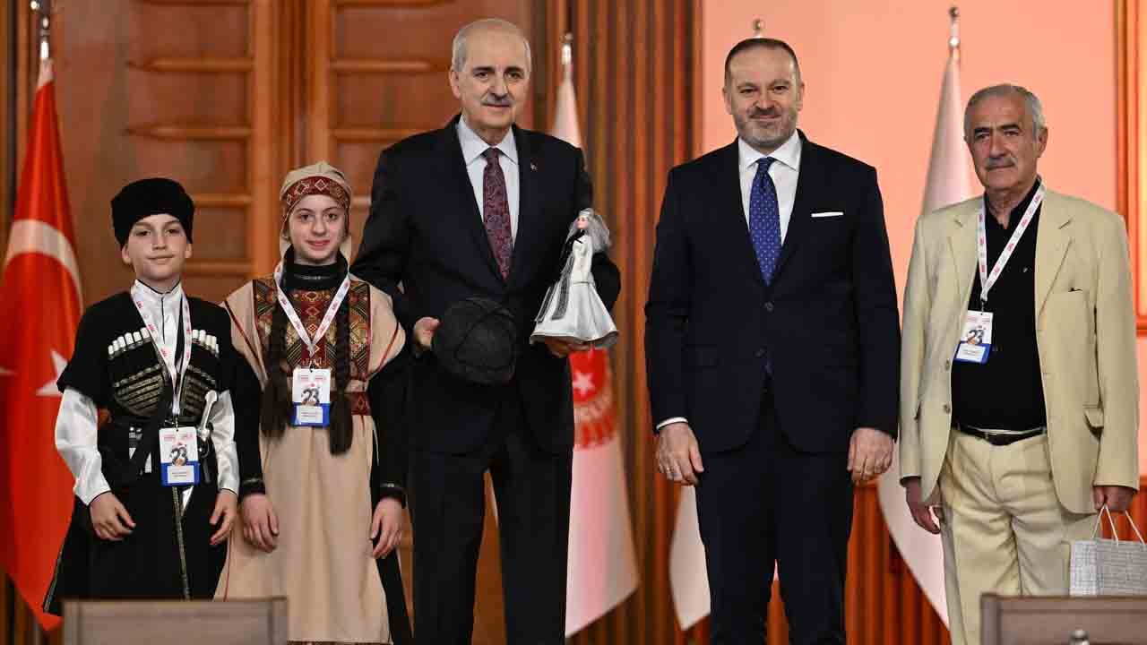 Foto - Başkan Kurtulmuş çocukları ağırladı: TBMM’de renkli görüntüler