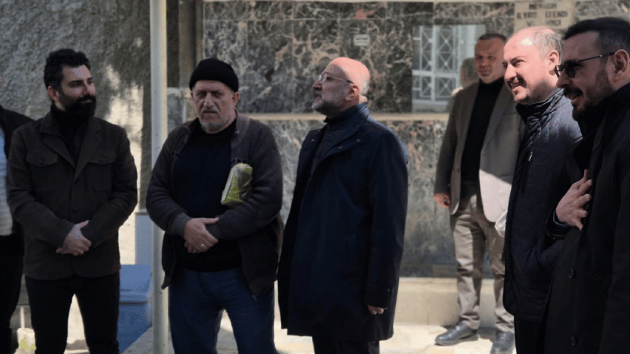 Foto - Başkan Şahin Eşrefpaşa Mahallesi'nin taleplerini yerinde dinledi