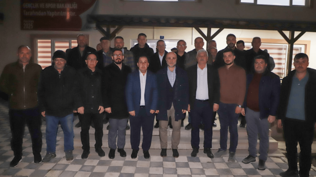 Foto - Başkan Şahin Işıklar beldesinde vatandaşlarla iftar yaptı...