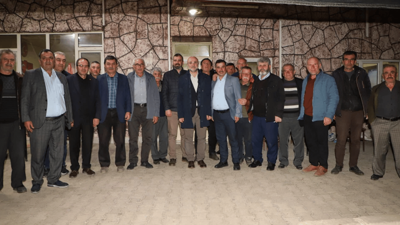 Foto - Başkan Şahin Kızılören'de iftar yaptı, Gülyazı'da teravih kıldı... 