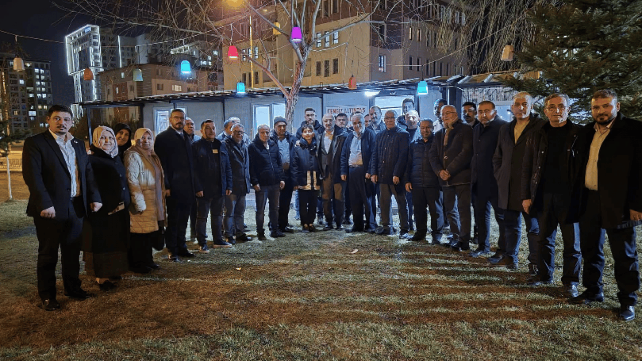 Foto - Başkan Turgay Şahin, sokak iftarının ardından Dörtyol Mahallesi'nde gönüllere dokundu