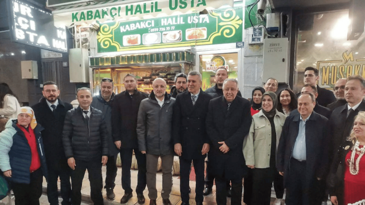 Foto - Başkan Turgay Şahin, sokak iftarının ardından Dörtyol Mahallesi'nde gönüllere dokundu