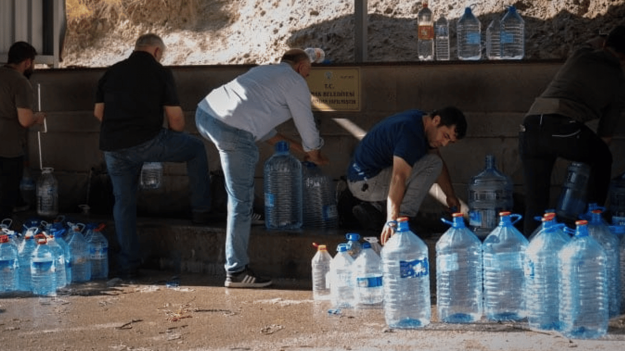 Foto - Başkentte orta çağ manzarası: CHP’li Ankara Büyükşehir vatandaşı susuzluğa mahkum etti!