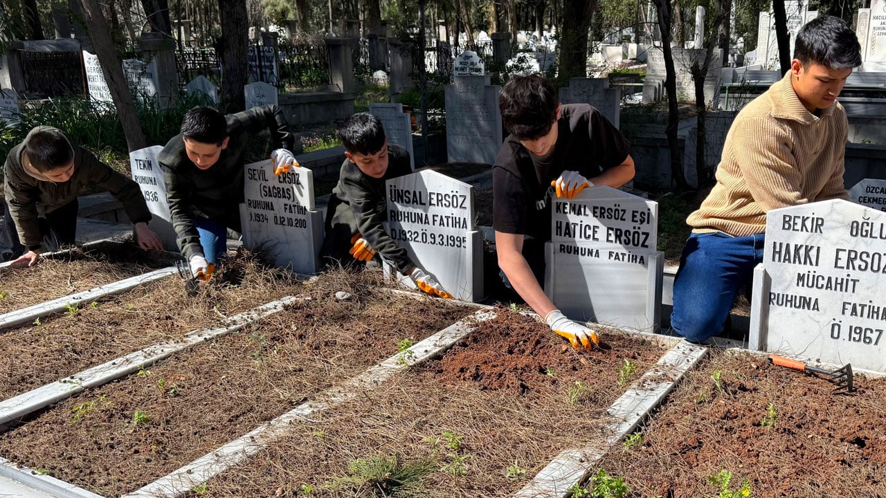 Başlattıkları harekete gençler eşlik etti! Bir vasiyet hayatlarını değiştirdi