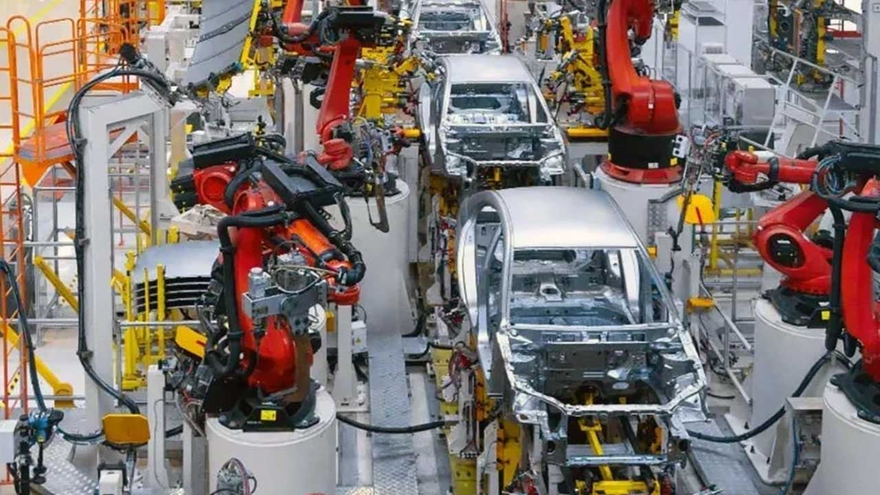 Foto - Batılı yöneticilerin ağzı açık kaldı! Fabrikaları görünce acı gerçekle karşılaştılar