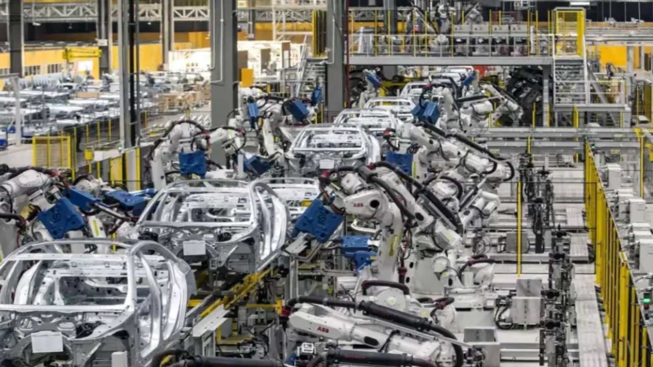 Foto - Batılı yöneticilerin ağzı açık kaldı! Fabrikaları görünce acı gerçekle karşılaştılar