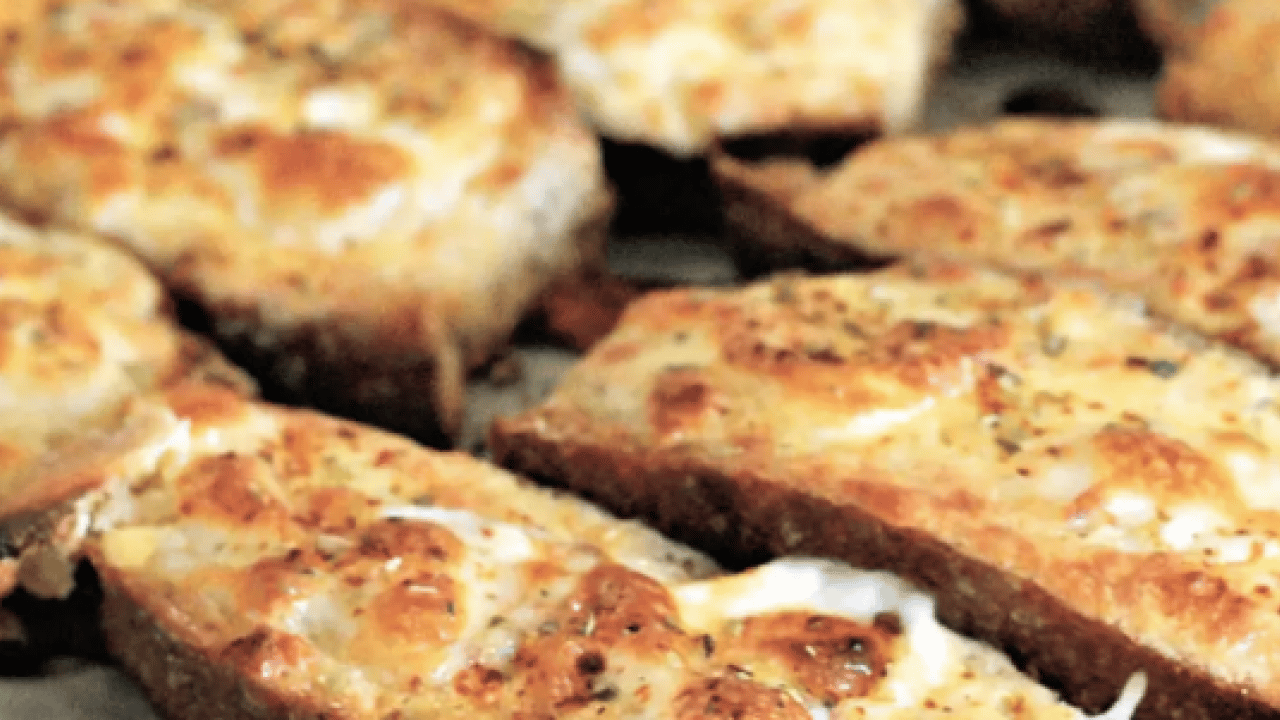Foto - Bayat ekmek, yumurta ve süt... Çift taraflı kızarıyor: Mis kokulu yumurtalı ekmek tarifi