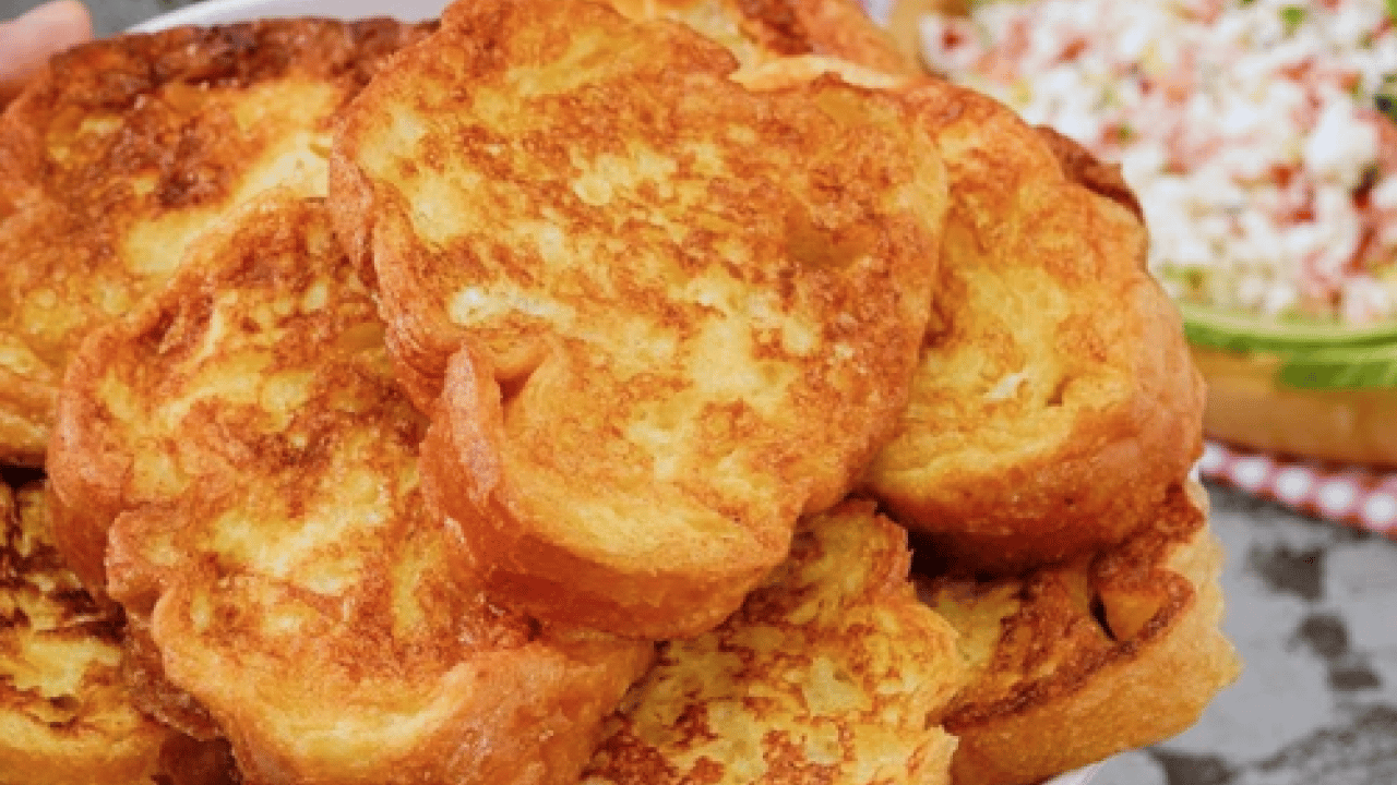 Foto - Bayat ekmek, yumurta ve süt... Çift taraflı kızarıyor: Mis kokulu yumurtalı ekmek tarifi