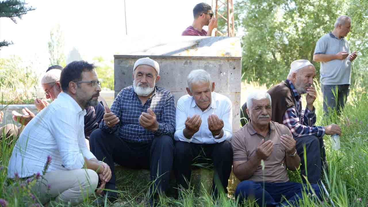 Foto - Bayburtlu gazi 73 yaşında vefat etti: Harekatın yıldönümünde dualarla uğurlandı