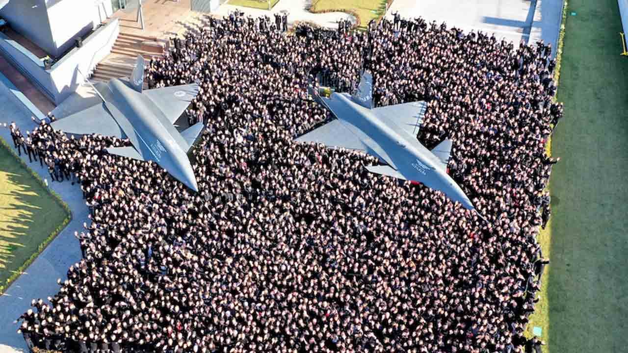 Foto - Bayraktar Kızılelma için teklifini yaptı: Bu fırsatı kaçırmamanızı tavsiye ediyorum