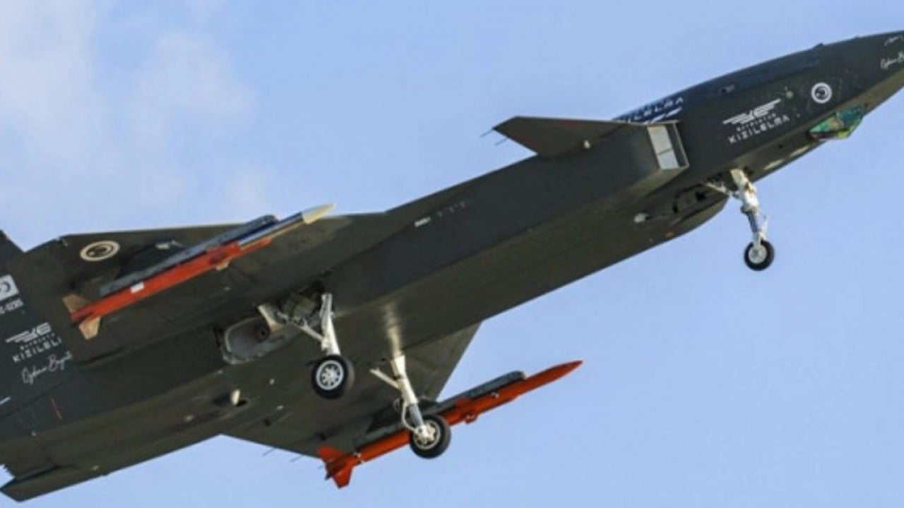 Foto - Bayraktar Kızılelma'ya Yunanistan'ı sarsacak kabiliyet: Radar açmadan öyle bir şey yapacak ki...