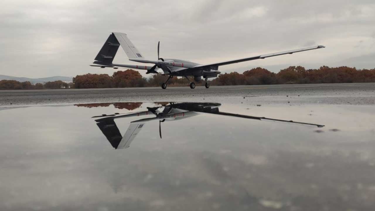 Foto - Bayraktar TB2 SİHA'lar havalandı! Petrol fışkıran 14 tesise çok büyük operasyon, apar topar kapatıldılar