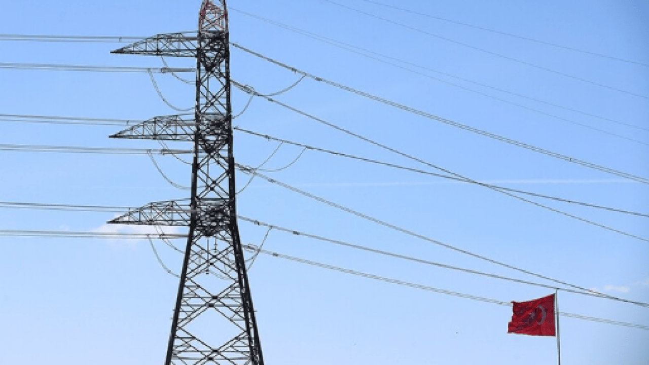 Foto - Bayraktar verileri açıkladı: Elektrikte 125 bin megavat eşiği aşıldı