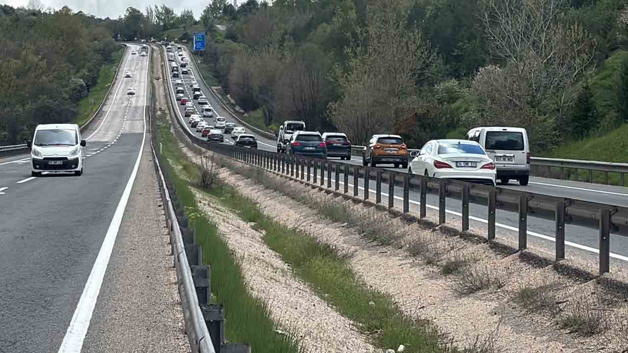 Foto - Bayram dönüşü başladı: Yollarda uzun kuyruklar