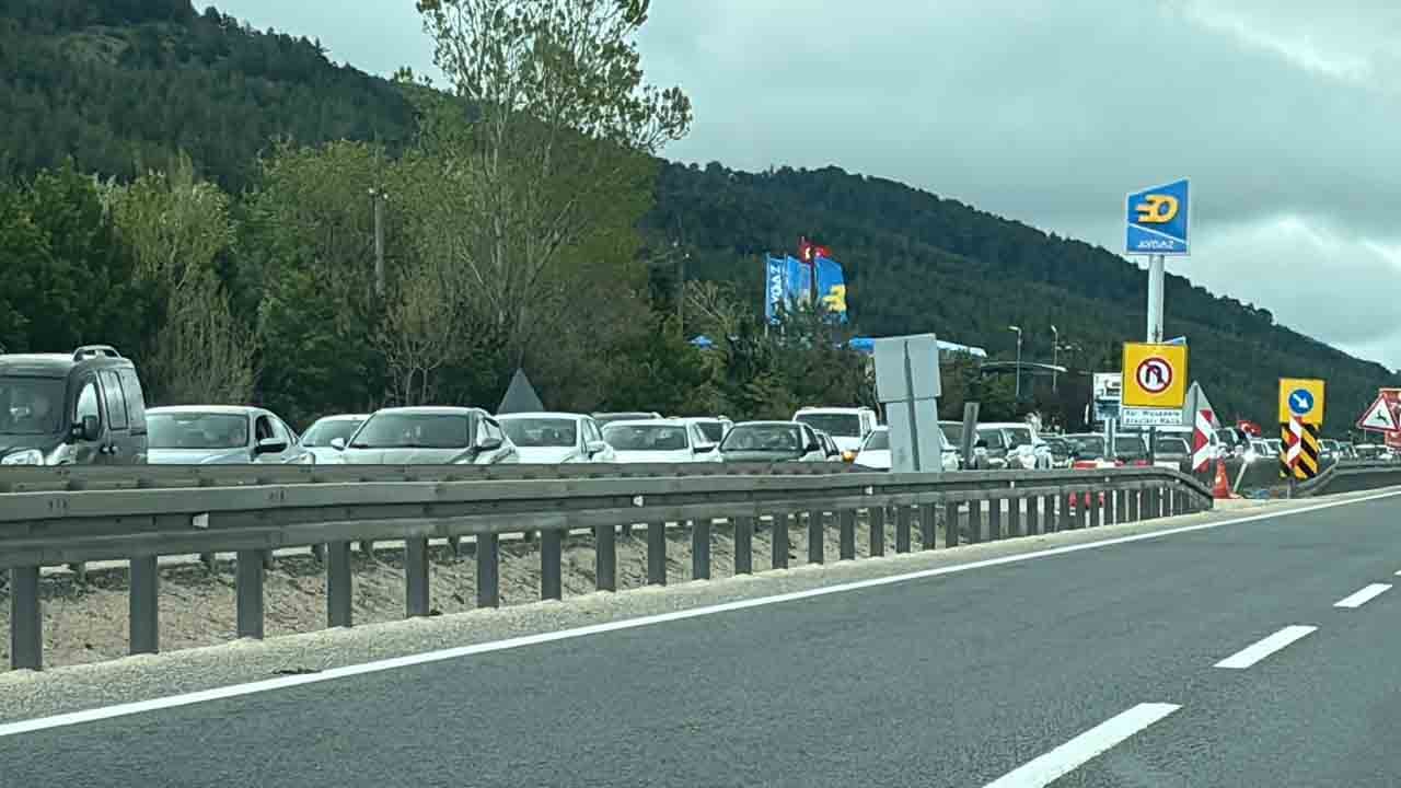 Foto - Bayram dönüşü başladı: Yollarda uzun kuyruklar