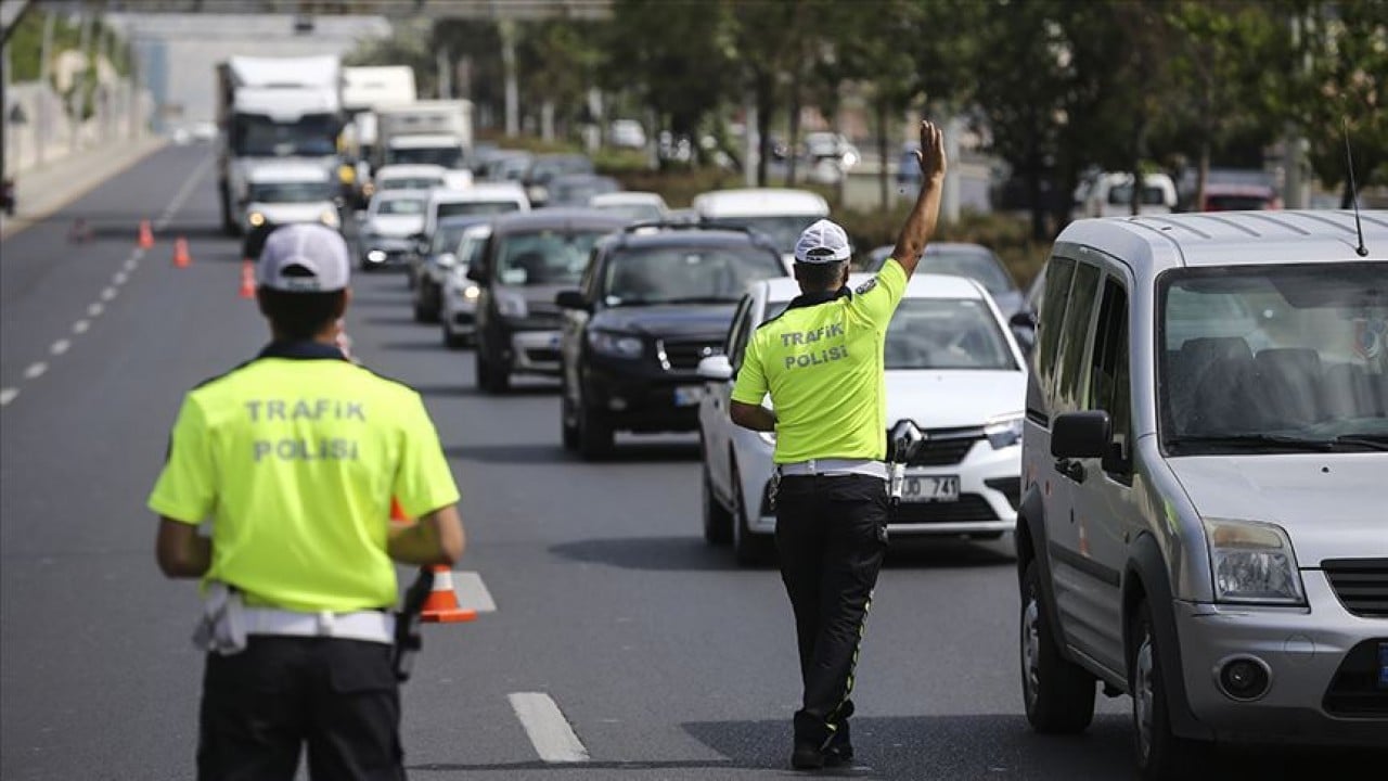 Foto - Bayram trafiğine dikkat! Emniyetten sürücülere uyarı
