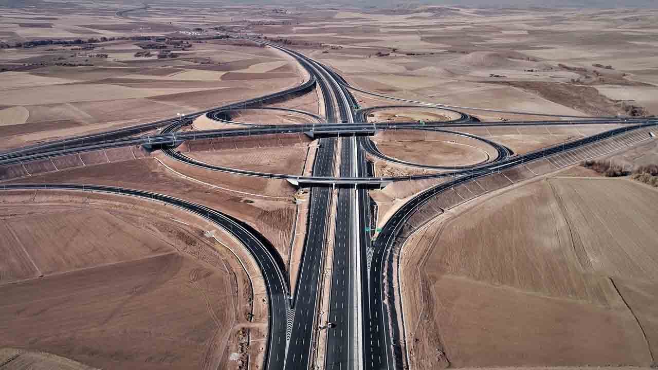 Foto - Bayramda otoyol ve köprülerden 12,3 milyon araç geçti 