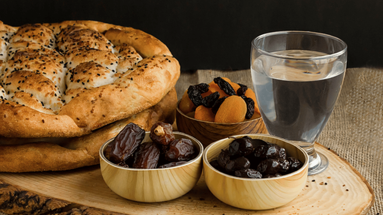 Foto - Bayramı daha rahat geçirmek için 5 öneri! Porsiyonları küçültün yoksa...