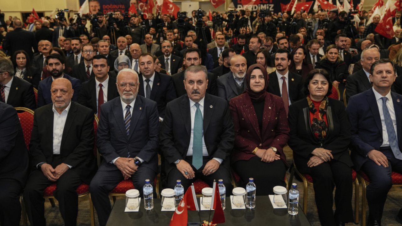 Foto - BBP’nin 33. Kuruluş yılında önemli mesajlar! Destici Muhsin başkanı unutmadı