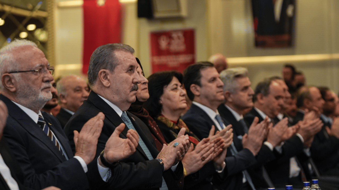 Foto - BBP’nin 33. Kuruluş yılında önemli mesajlar! Destici Muhsin başkanı unutmadı