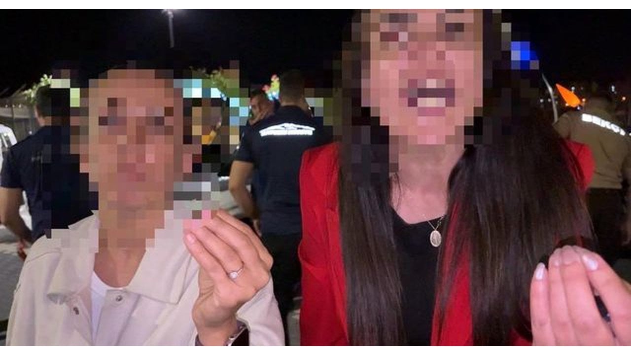 Foto - Bebeğini arabada unutan anneden, "Senin derdin ne be kadın" dedirten hareketler