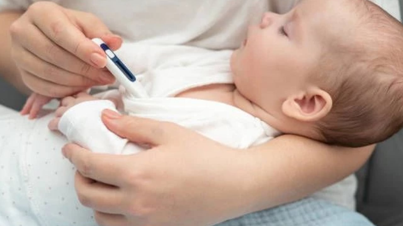 Foto - Bebeklerde ateş nasıl düşürülür? Yüksek ateş kaç dereceden sonra tehlikeli sayılıyor?