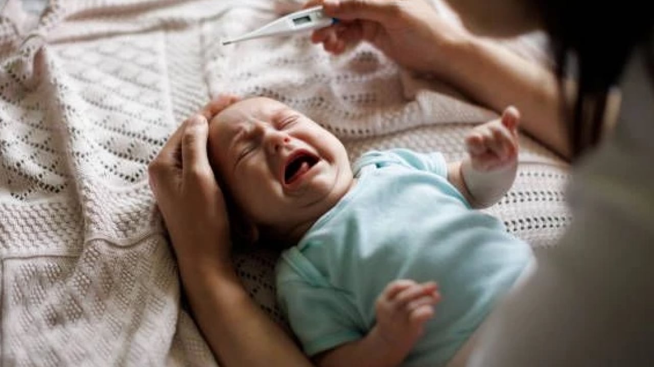 Foto - Bebeklerde ateş nasıl düşürülür? Yüksek ateş kaç dereceden sonra tehlikeli sayılıyor?