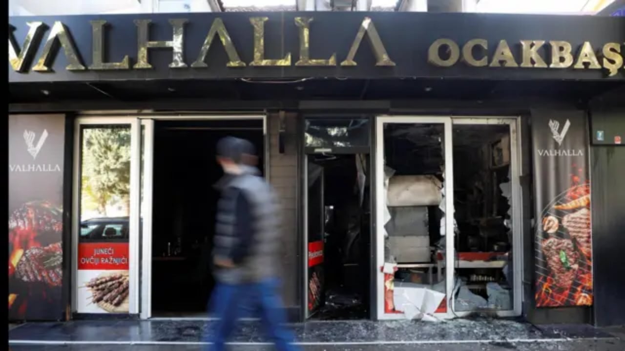 Foto - Beklenen açıklama geldi! Türklere kapıyı kapatan ülke, Hakan Fidan’ın çağrısıyla çark etti