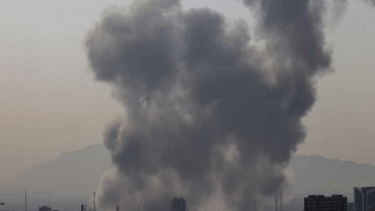 Foto - Beklenen adım geldi: İran, Hürmüz Boğazı'nı kapattı: Saldırılar sonrası haberi verdiler...