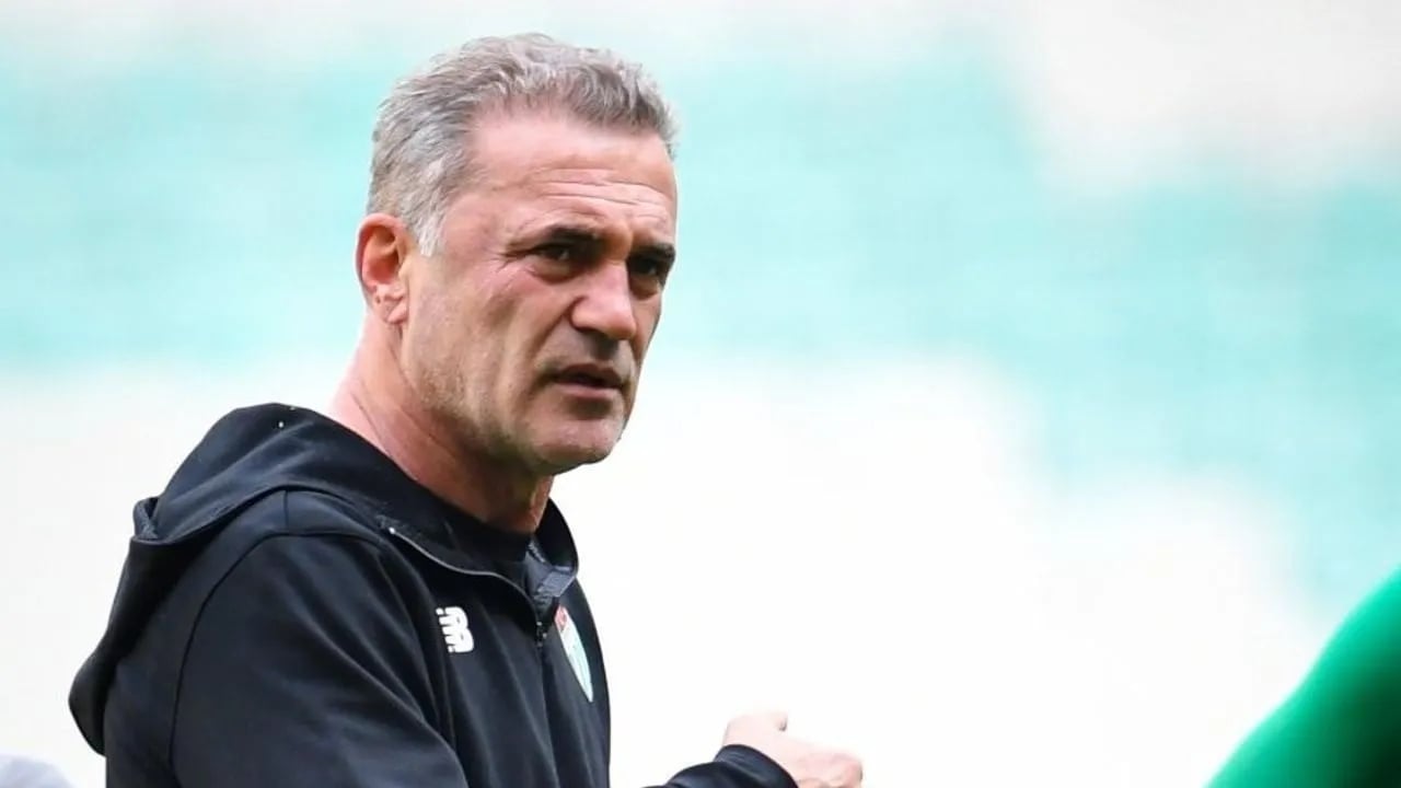 Foto - Beklenmedik ayrılık! Süper Lig şampiyonu, liderken hocasını yolladı