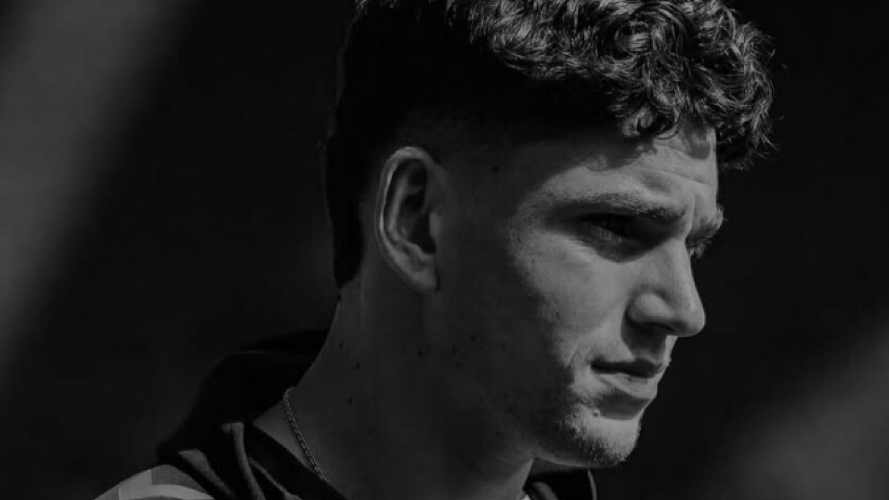 Beklenmedik hamle geldi! Yeni Sörloth için Trabzonspor'un uçağı apronda