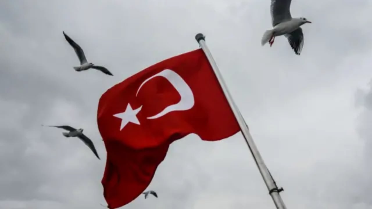 Belçika basınından küstah "50 bin Türk" başlığı