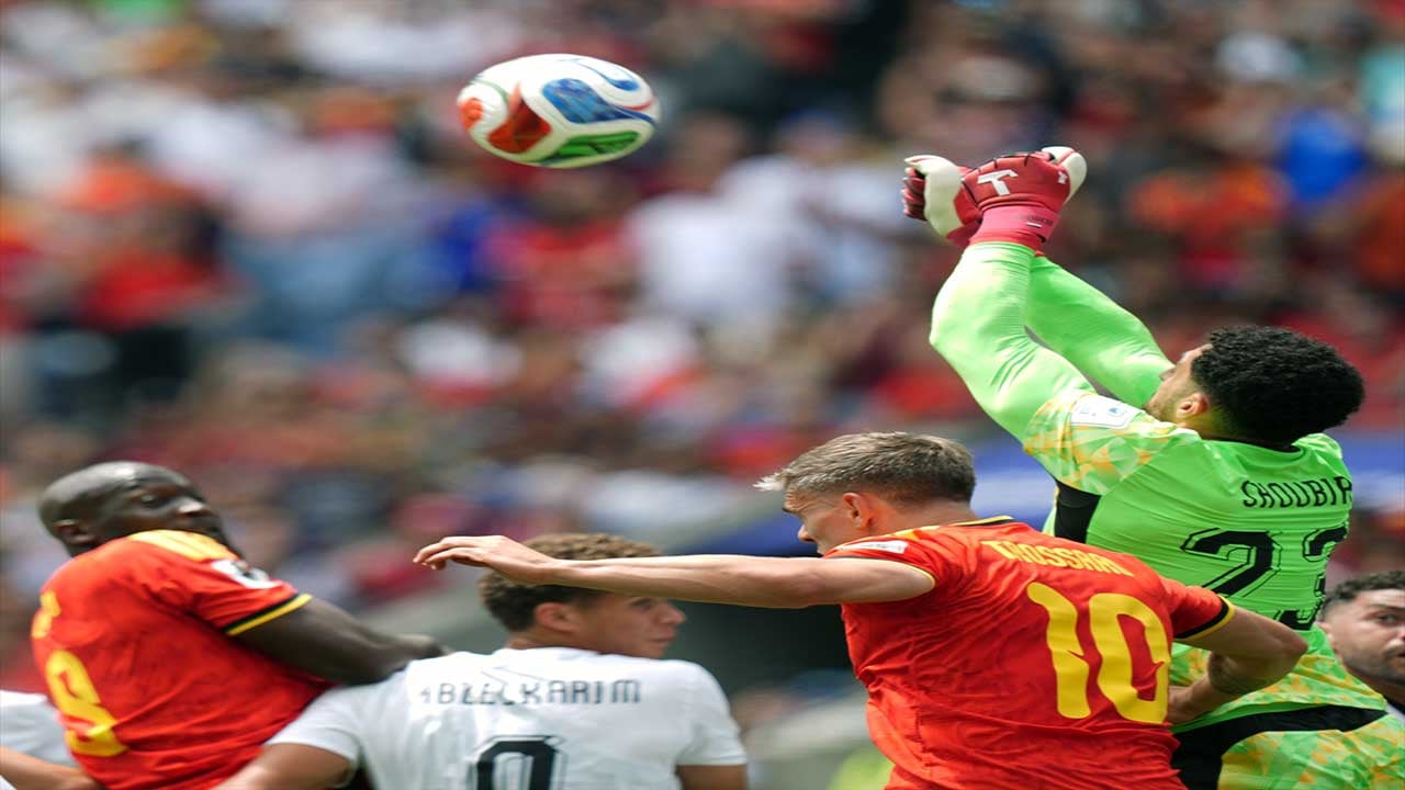 Foto - Belçika'yı sarstılar ama yıkamadılar! Kendi kalelerine gol attılar