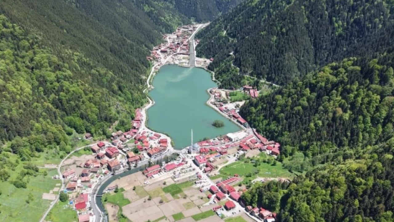 Foto - Belediye Başkanı Uzungöl’le ilgili acı gerçeği duyurdu! "Bunu artık kabul etmemiz gerekiyor