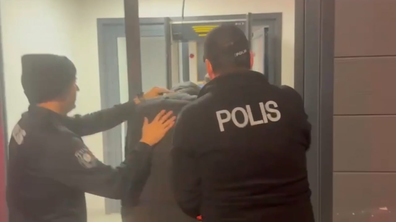 Foto - Belgrad Ormanı’nda suçüstü enselendiler: Masum yüzlü utanmazlar