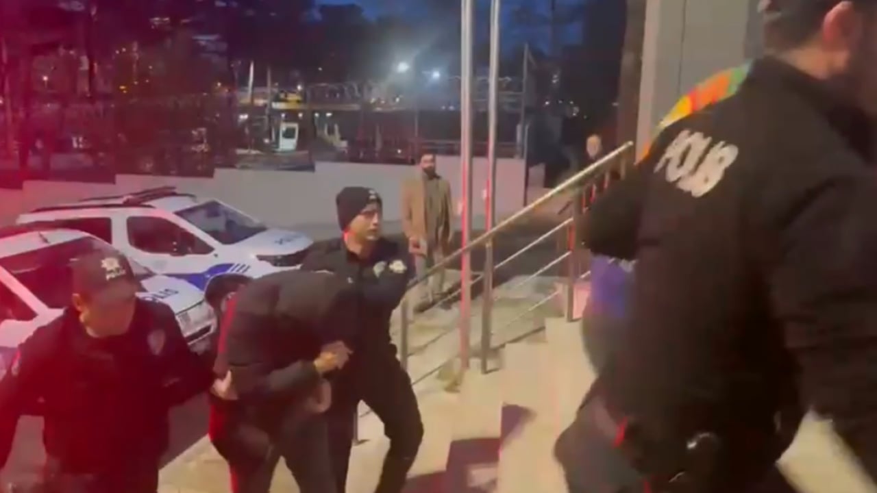 Foto - Belgrad Ormanı’nda suçüstü enselendiler: Masum yüzlü utanmazlar