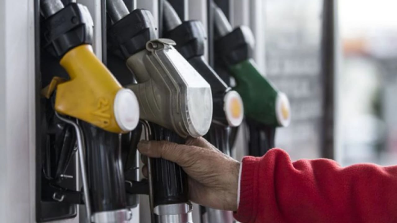 Foto - Benzin ve motorinde peş peşe indirim! İşte güncel fiyatlar