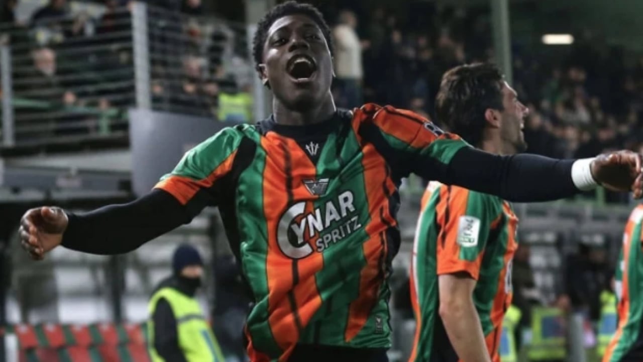 Foto - Beşiktaş 22'lik ismi bitirecek mi? Tüpraş Stadı için Issa Doumbia iddiası