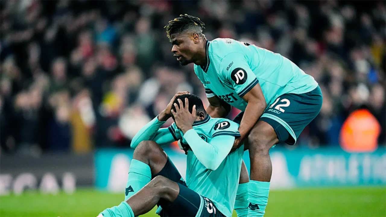 Foto - Beşiktaş Emmanuel Agbadou transferini ilan etti! Kulüp tarihinin en pahalı 2. transferi