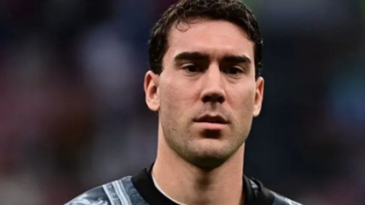 Foto - Beşiktaş pusuya yattı ve sabırla bekliyor... Dusan Vlahovic'in alnına Beşiktaş yazılmış bir kere!